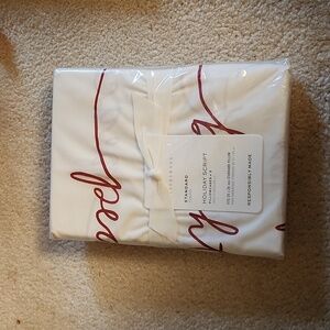 NWT POTTERY BARN HOLIDAY SCRIPT STANDARD PILLOWCASES
